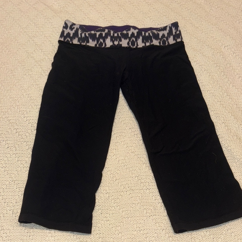 Black Lululemon Pants with Reversible Patterned Waistband (AS IS)